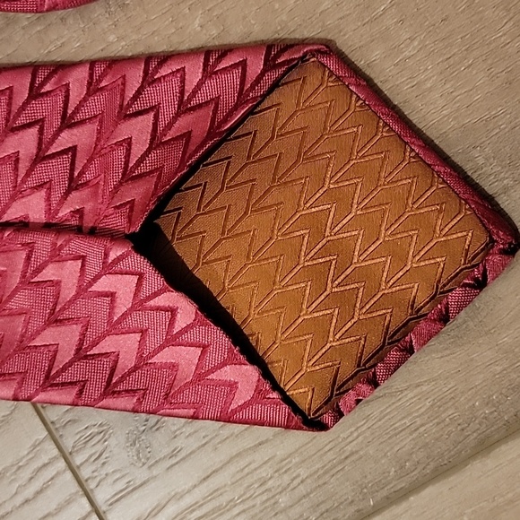 MICHAEL Michael Kors Pink Tie - Picture 3 of 5